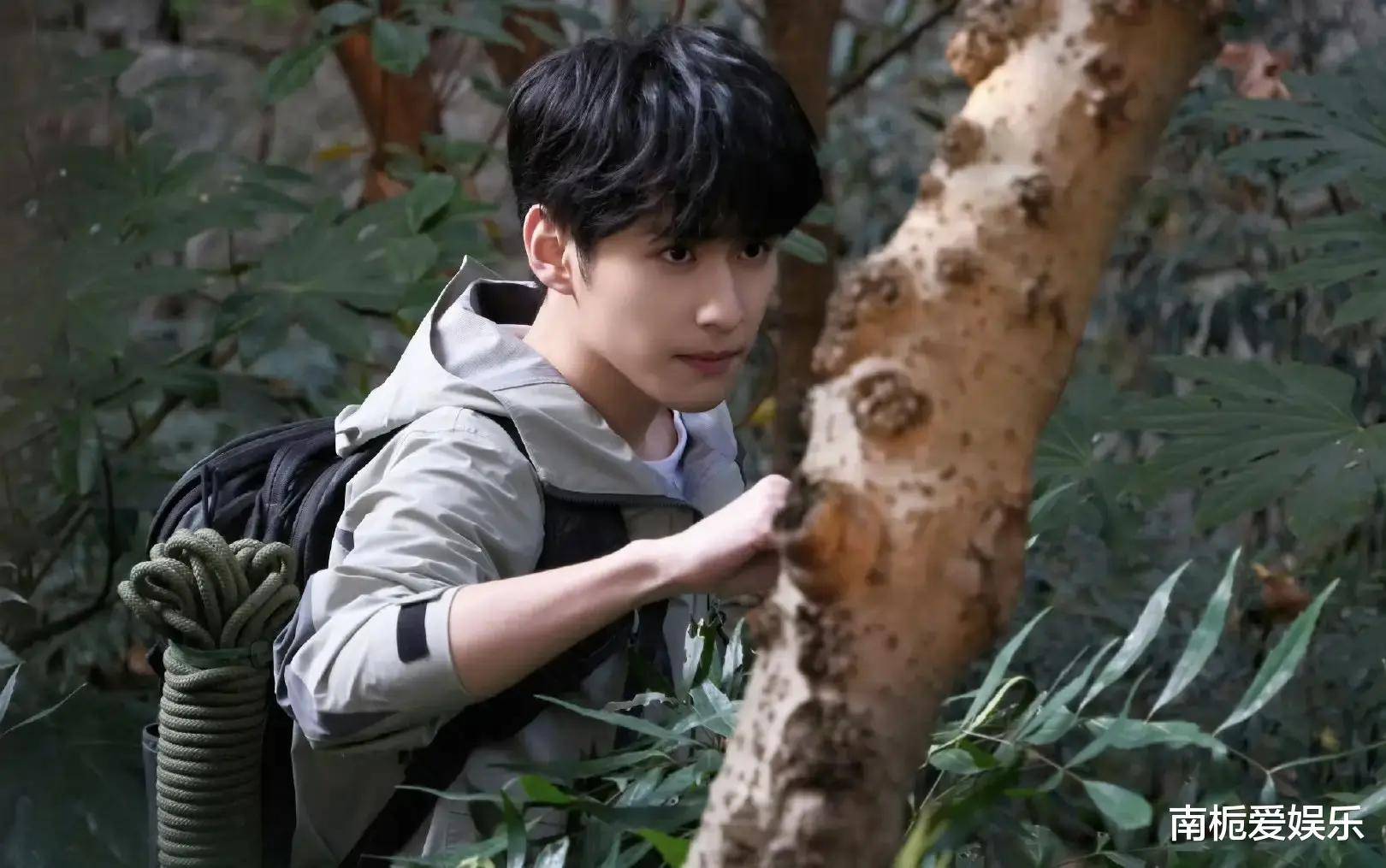 ！徐振轩首挑大梁凭吴邪私家笔记一战封神CQ9电子游戏网站“天选吴邪”横空出世(图1)